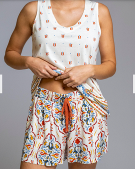 Pijama curto sem manga e de short